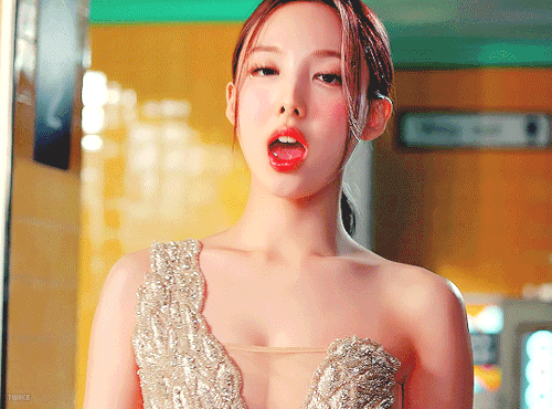 twuce:nayeon in i can’t stop me