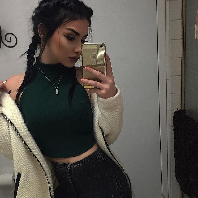 fashionistasrus:  Instagram: kristakeehus