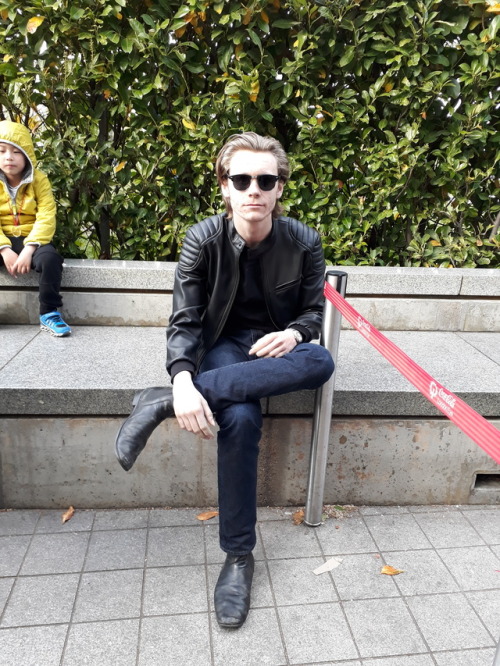This is my boyfriend making me wait in the queue for the London eye cause “he was tired”