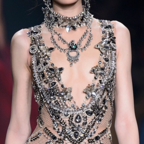 102runway: Marchesa Fall-Winter 2016