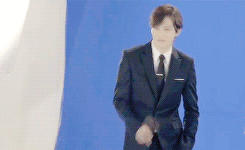 ebjkk:  jonghyun :) X