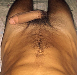 roaminfan-two:  Large Turkish cock !!!