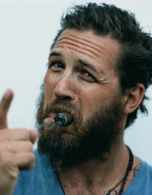 Sex beardedandburly:  Tom Hardy  pictures