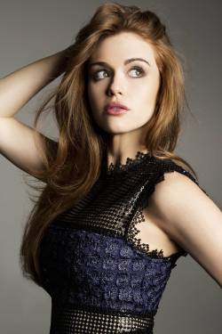 classybrocom:  Holland Roden Via: http://www.classybro.com/