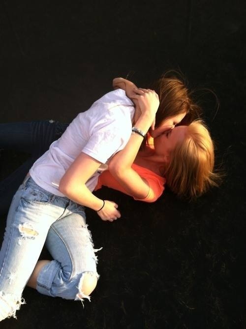 a-violet-femme:  ♥ Lesbian Blog ♥ 