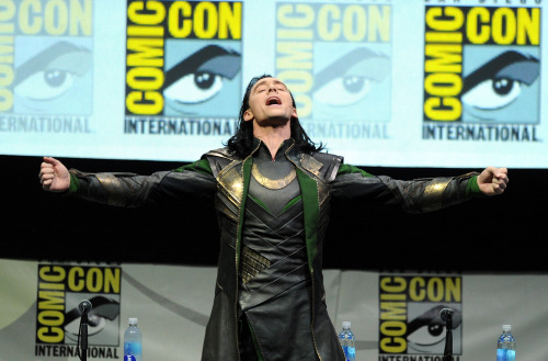 bizarre-sugar:  #HQ - Tom Hiddleston speaks adult photos