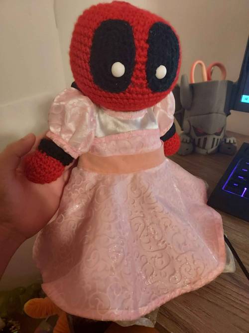 So I Went To A Comic Con And Got A Crocheted Deadpool For Only 30 Bucks