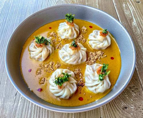 THAI DUMPLINGS
dumplings stuffed with octopus, prawns and pomfret in xo sauce, curry, coconut and almond crumble
#food #foodporn #foodie #foodphotography #foodblogger #foodpics #foodstylist #foodstagram #foodpornography #foodblog #foodpic #foodart...
