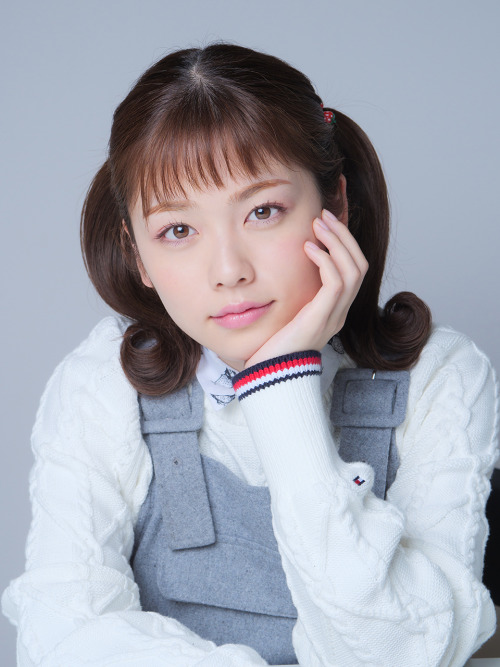 sakamichiclips: PICK UP ACTRESS 小芝風花 [2020.04]