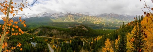 photorator:
“ Breckenridge Colorado First snow in the high rockies with a little fall foliage
”