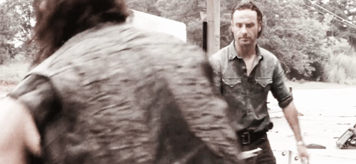XXX love-the-walking-dead:  Rick and Daryl in photo