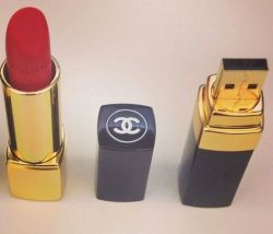 michelleperegrina:  Chanel usb♥ on We Heart