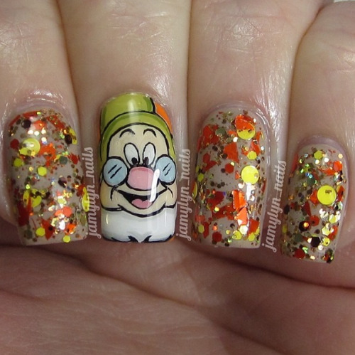 nailpornography:seven dwarfs