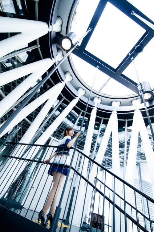  PORTRAIT PHOTO SENDAI / 2015model 宇佐美ゆきさん 広角レンズで。この建物の特徴的な場所ですね。