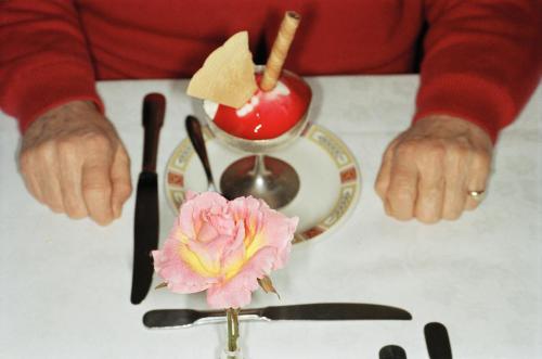 unearthedviews:  Scotland. Largs. Nadini’s Cafe. 1999.–Martin Parr