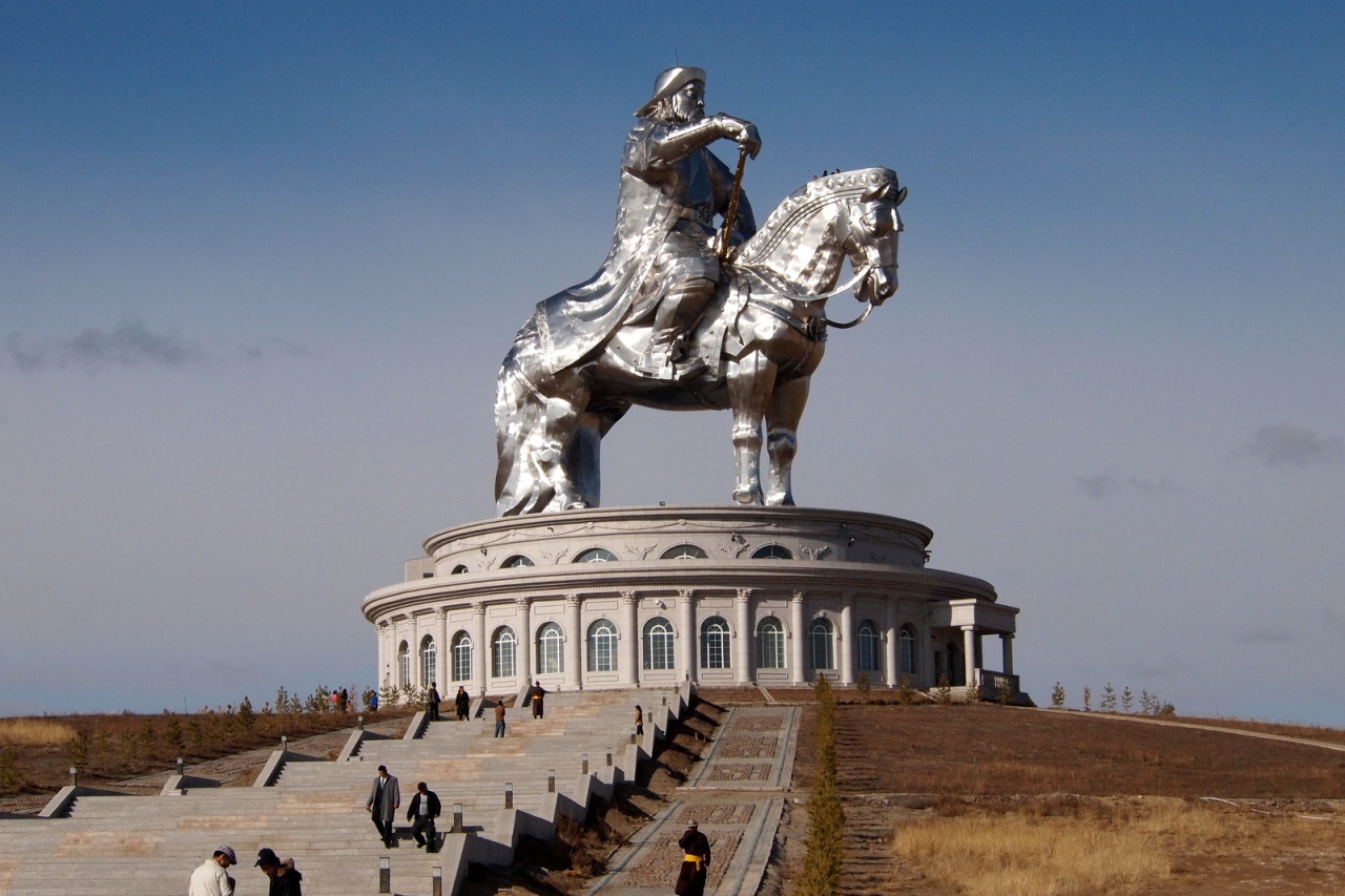 sixpenceee:  Enormous Statue of Genghis Khan in MongoliaIn 2008, a gigantic statue