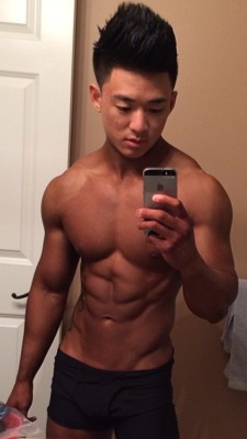 asiandragons:  pecsandmore:  Pecs-N-More