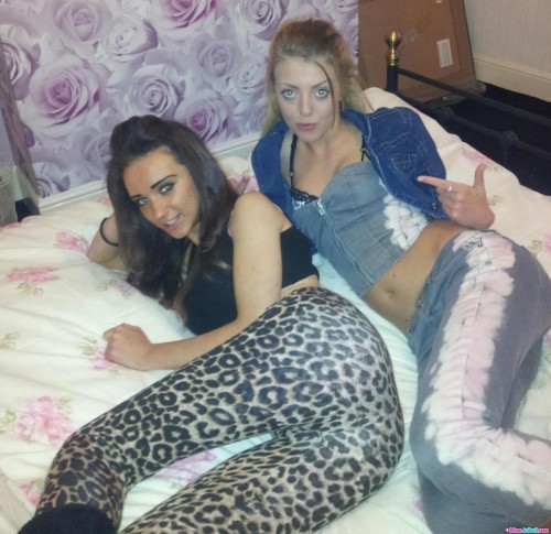 swollenchavs:Swollenchavs: see told you daddy… i knew youd love my besties skinny little tight assSh