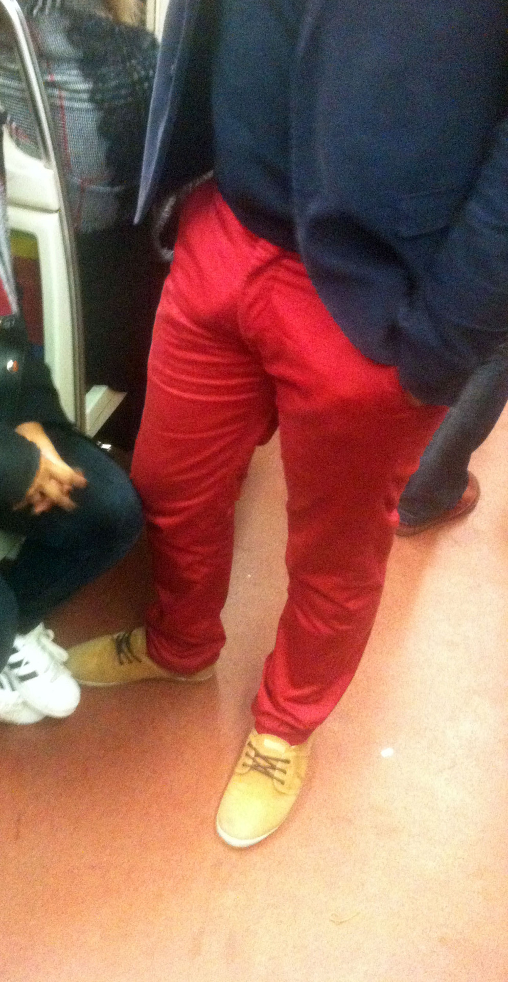 freeballing-and-more:  Petites photos d emon cru…. la video va suivre…..PLUS