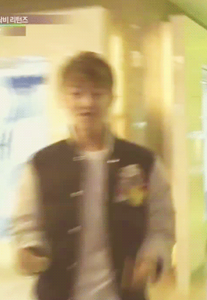 crownedd:  ukwon’s piggy dance 