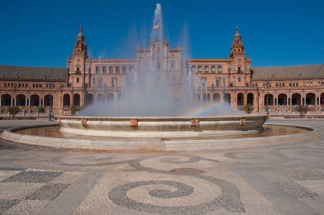mererecorder:  Plaza Espana Fountain by EveLivesey 