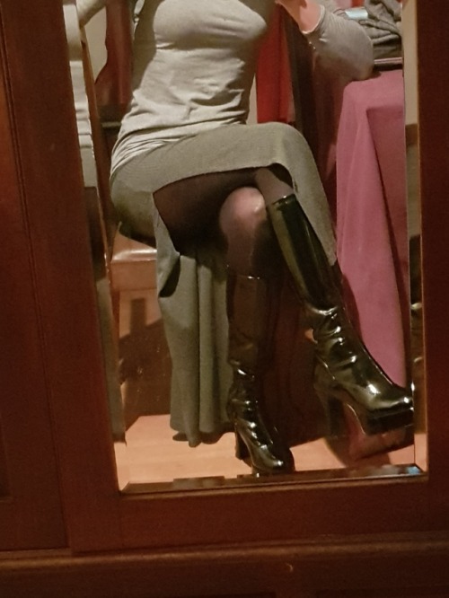 switchbutch: switch–bitch: Boots#Me