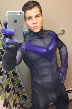 tcufrogsno1:  Super Gay Super Heroeshttp://tcufrogsno1.tumblr.com/