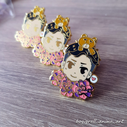 My YOI themed pins just arrived!Hope you like them ^^Feel free to check it out!LINK HERE