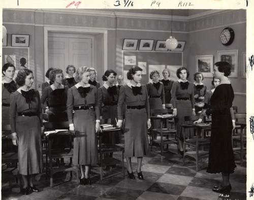 Ginger Rogers, Joan Barclay, Ann Cameron, Rose Coghlan, Frances Dee, Adalyn Doyle,