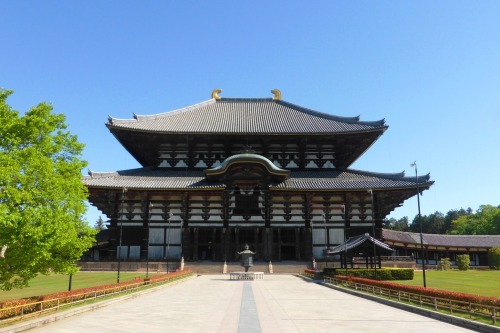 Daibutsuden of Tōdai-ji (Nara, Japan).