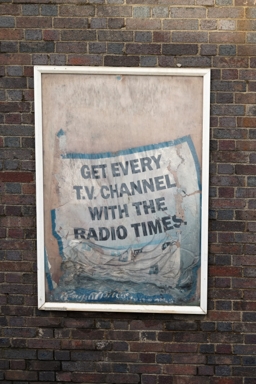 scavengedluxury:  Radio Times. Leeds, November 2015.  