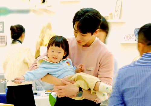 I Need MORE Lee Soo Hyuk Interacting With Babies BISTRO SHIGOR (JTBC, 2021)