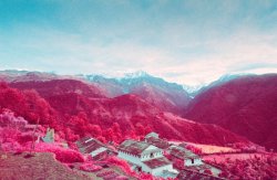mexicanist:  Infrared photos of Nepal Sean Lynch