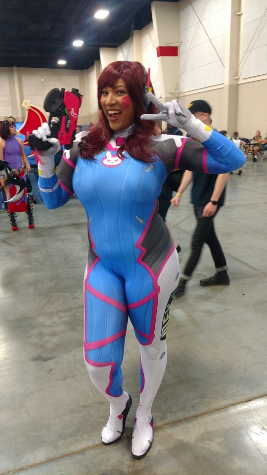 Salt Lake Gaming Con 2017. Sadly My Phone Died Before I Was Able To Get More Photos Of Other OverWatch