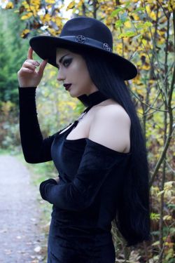 Gothicandamazing:  Model/Makeup/Styling/Editor: Mahafsoundress/Hat: Killstarphotographer: