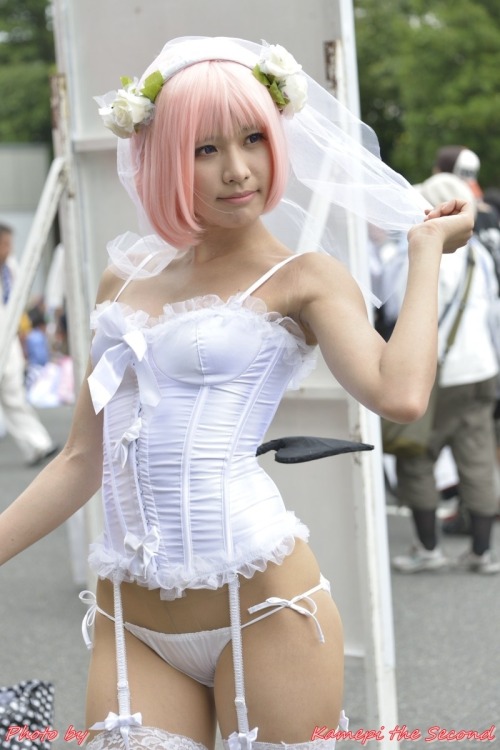 cosplaygirl: コミックマーケット８6（コミケ86） #１０ ～ ひなたさん（モモ（To LOVEる））｜かめぴぃのコンパニオン・モデル画像の部屋