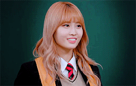 mohiraimo: Momo in Heechul x Min Kyung-Hoon’s “Sweet Dream” MV