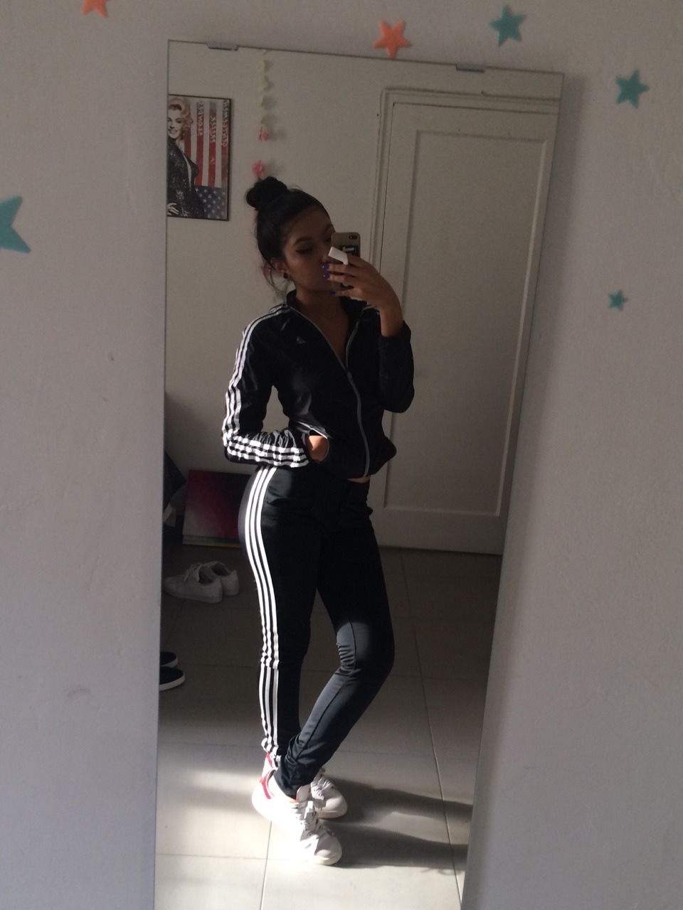 newsorsomethn:  two cute Looks  😇