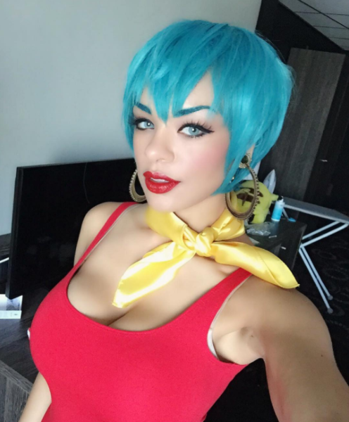 hotcosplaychicks:  Bulma Cosplay by Lucid Belle by JosephBlackblade30 