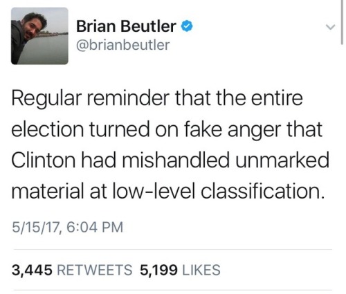 trelesire:  scrotus-potus:  sandalwoodandsunlight: http://wapo.st/2pOKFnO So, why aren’t we holding Donald and Hillary to the same standard?    Just like….just -imagine- if Obama had not even leaked classified intel but like, just met with Russians