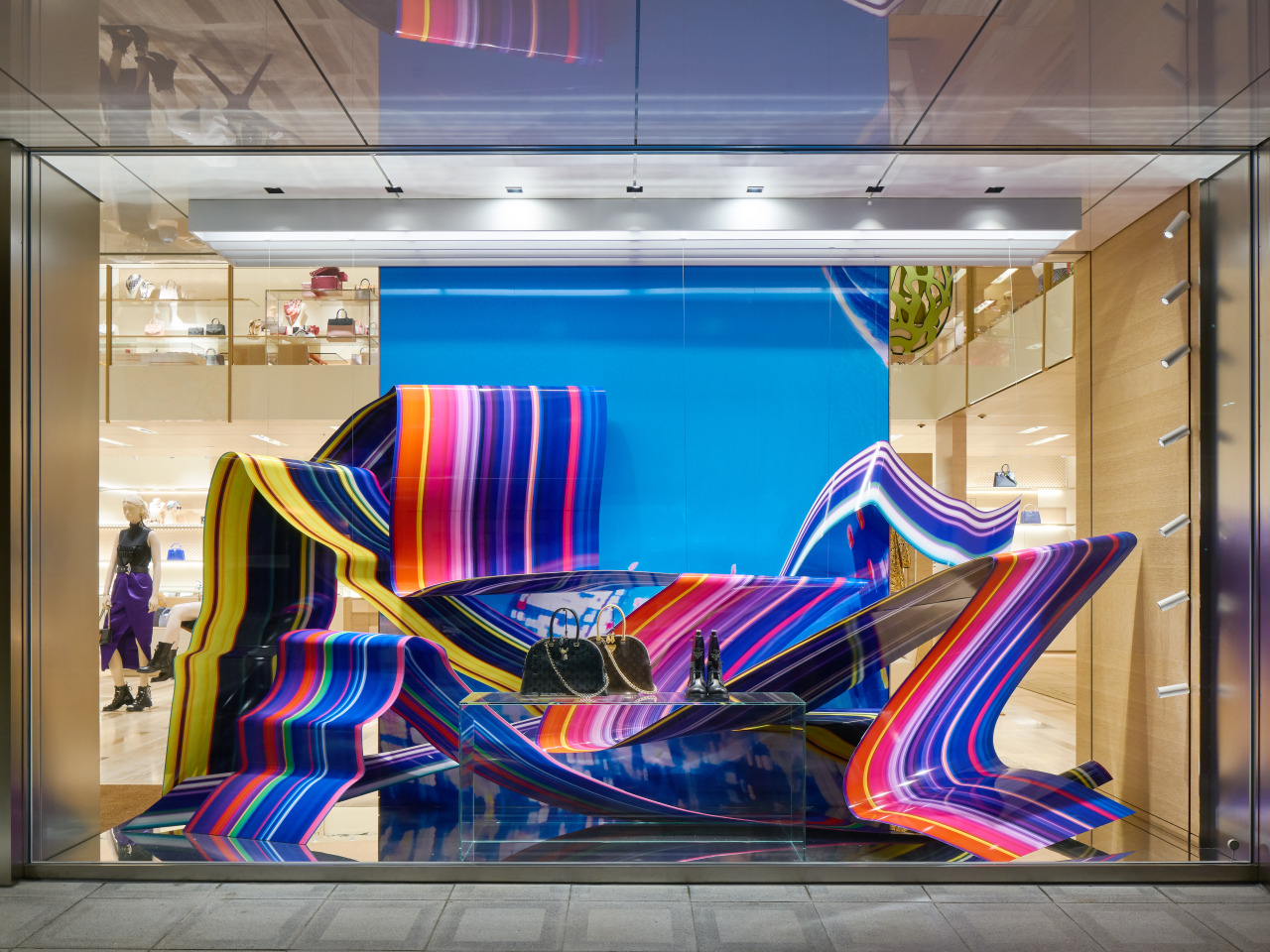 Louis Vuitton Store Osaka by Jun Aoki & Associates-An Amalgamation