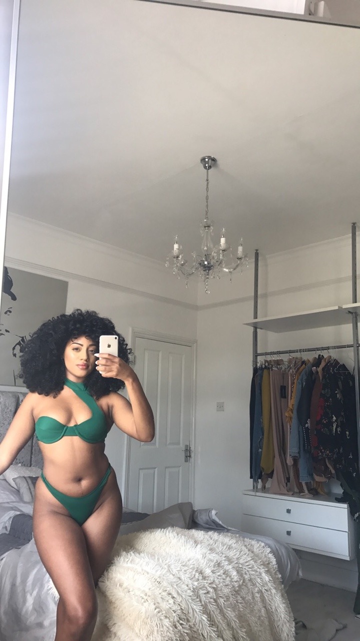 coolvintagesoul:  A little weight ain’t hurt nobody… right?