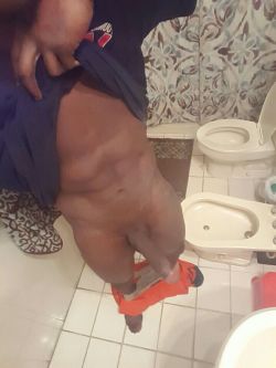 evanbigdick:  chocolatecity11:  Come throat this dick and let me bust on your face before I go to work  FOLLOW:💠🍆🍌EVANBIGDICK🍌🍆💠OVER 50,000 FOLLOWERS STRONG !!♥️👦🏿👦👦🏾👦🏻👦🏽👦🏼👱🏿👱🏽👱🏾👨🏻👨🏾👨🏽♥️