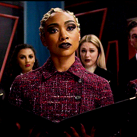 fyeahriverdale: #pros of caos: prudence’s face 