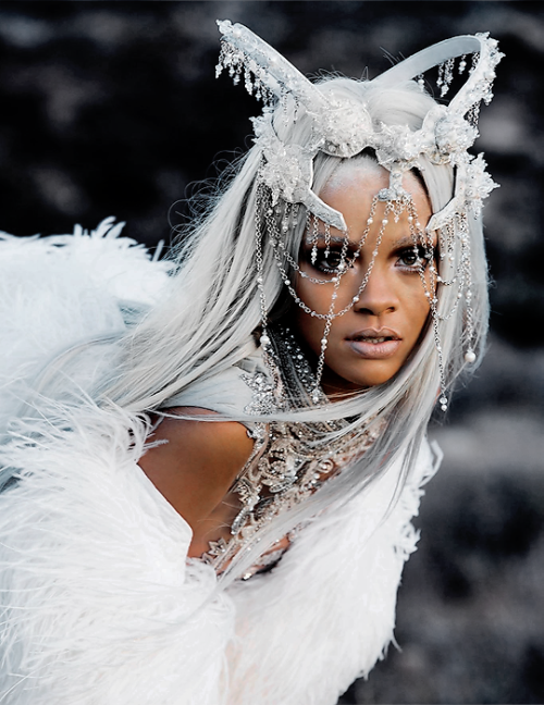 dailyfictionalblackgirls:  glamoroussource: rihanna by steven gomillion &amp; dennis leupold for tush magazine.   ORORO!??