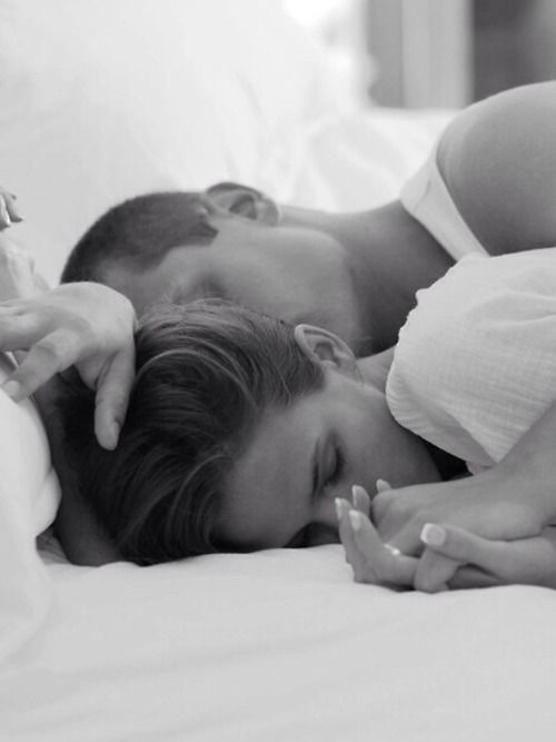 wildchildjes:  sensual-dominant:  Good morning my pet…  Good Morning & Happy New Year, Sir
