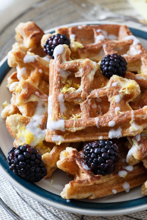 foodffs: LEMON VANILLA WAFFLE FRENCH TOAST Really nice recipes. Every hour. Show me what you cooked!