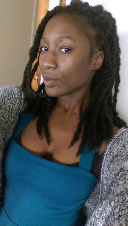 lostqueenlostqueen:  Looks for today