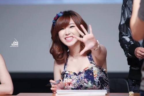 Jun Hyo Sung (Secret) - Sudden Attack Fansign Pics