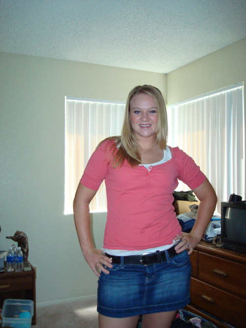 mymarinemindpart3:  Keeping her Marine happy pt 7